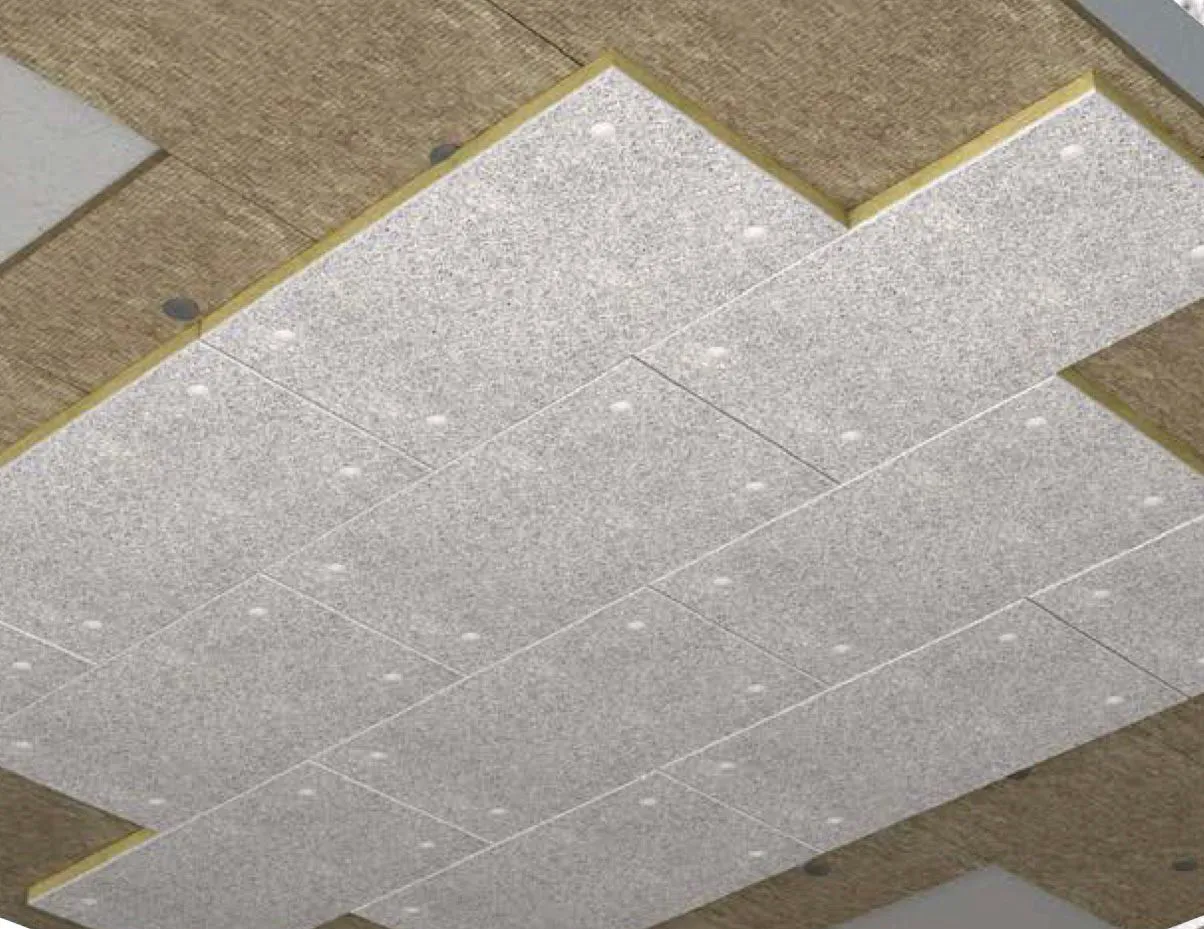 Ocieplenie poddasza wełną: montaż płyt mineralnych na stropie